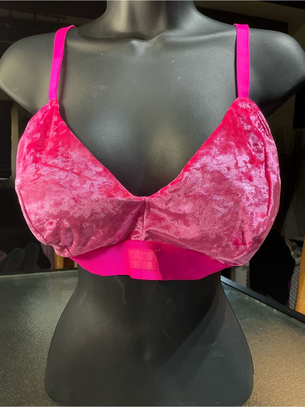Victoria's Secret Hot Pink Velvet Bralette LDD